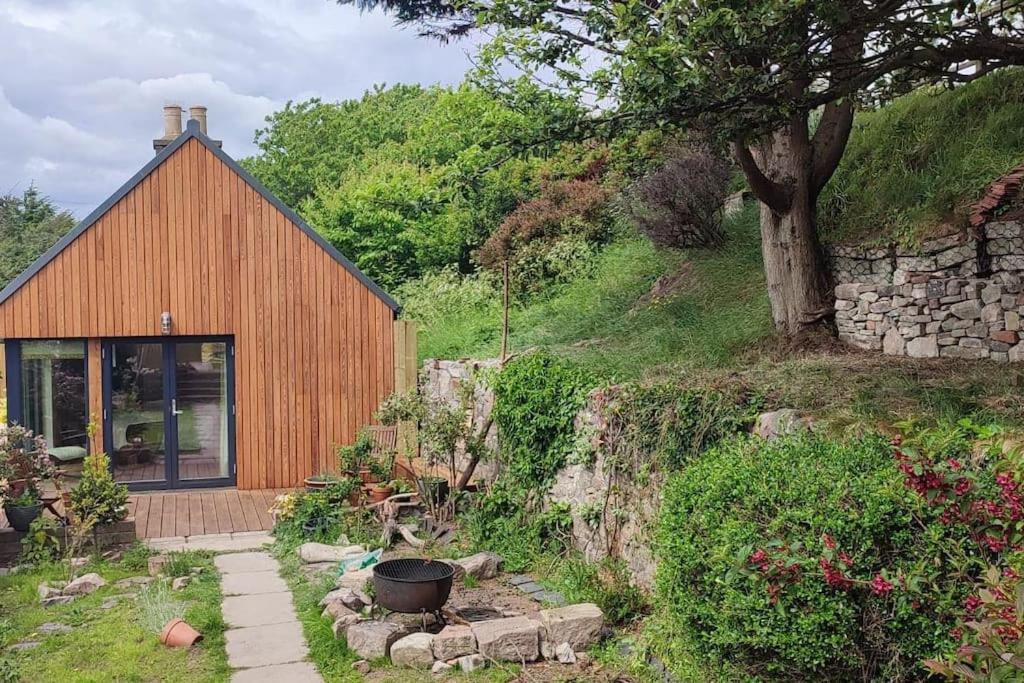 Stonehaven 2 Bedroom Seaside Cottage With Garden Kültér fotó
